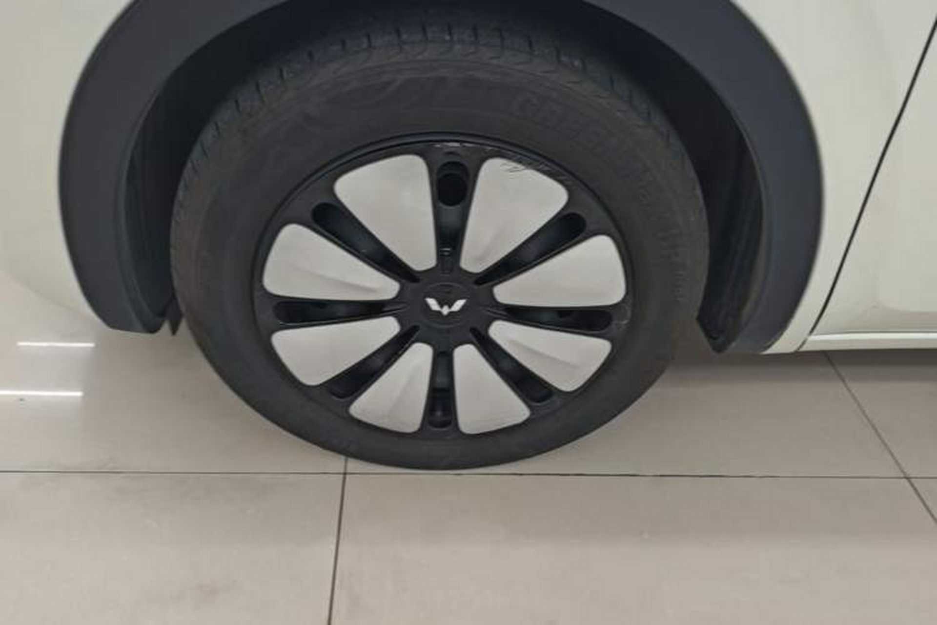 Used Wuling Bingo 2023 333 km Lingxi Connected+ Version Left Front Wheel Hub