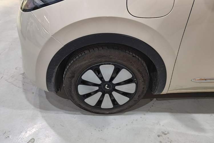 Used Wuling Bingo 2023 333km Enjoy+ Version Left Front Wheel Hub