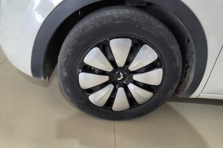 Used Wuling Bingo 2023 333km Enjoy+ Version Left Front Wheel Hub