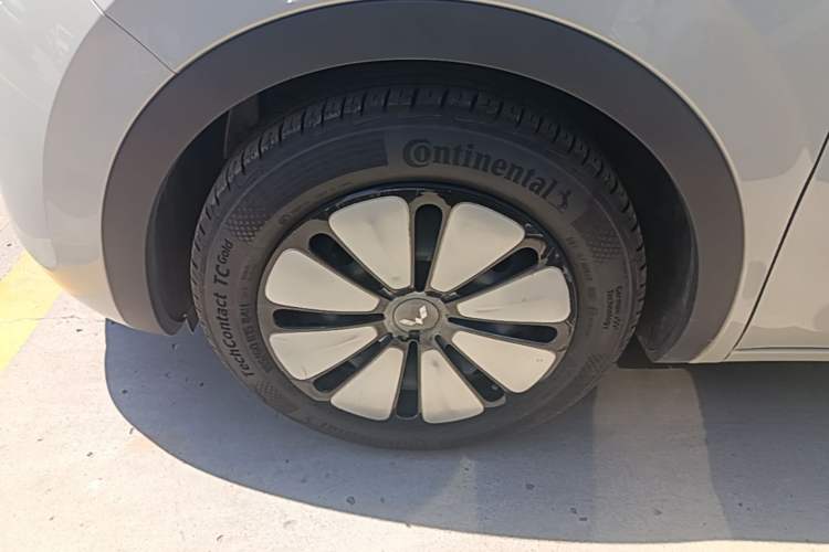 Used Wuling Bingo 2023 333km Enjoy+ Version Left Front Wheel Hub