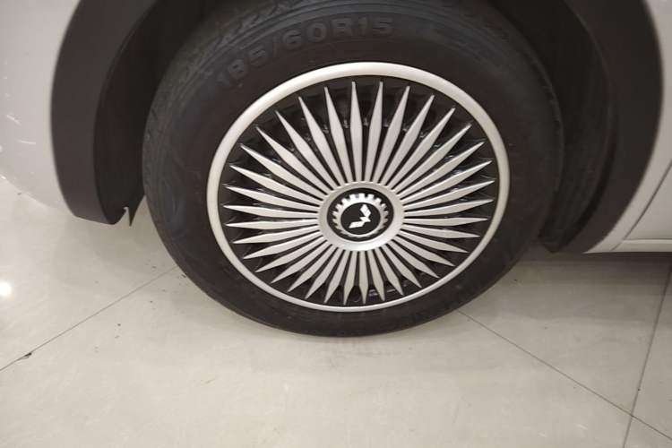 Used Wuling Bingo 2023 333km Enjoy+ Version Left Front Wheel Hub