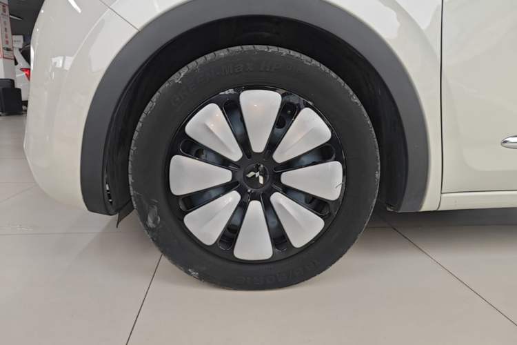 Used Wuling Bingo 2023 333km Enjoy+ Version Left Front Wheel Hub