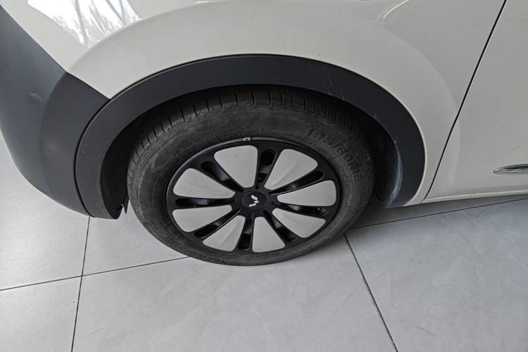 Used Wuling Bingo 2023 333km Enjoy+ Version Left Front Wheel Hub