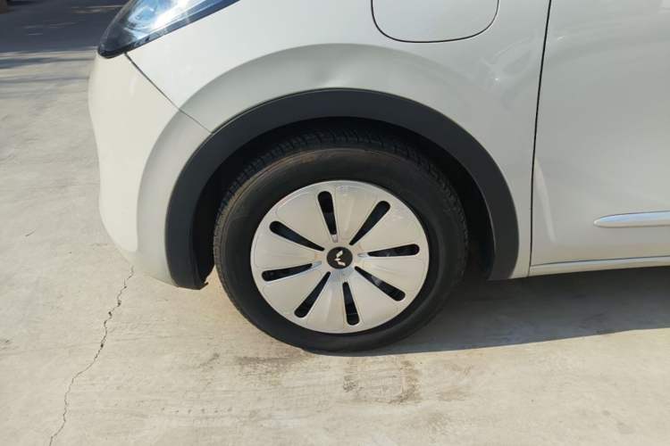 Used Wuling Bingo 2023 333 km Fast-Share Version Left Front Wheel Hub
