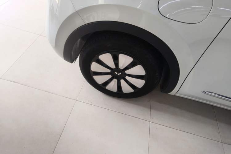 Used Wuling Bingo 2023 333km Enjoy+ Version Left Front Wheel Hub