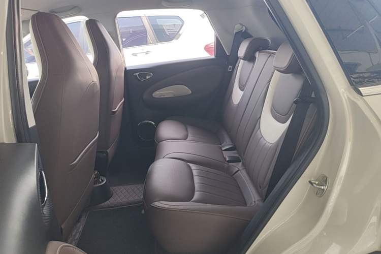 Used Wuling Bingo 2023 203km Comfort Edition Left Rear Seat