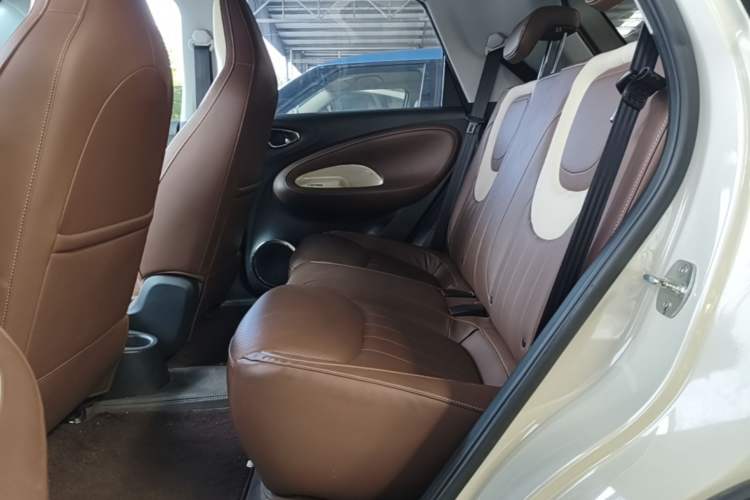 Used Wuling Bingo 2023 333 km Enjoyment Version Left Rear Seat