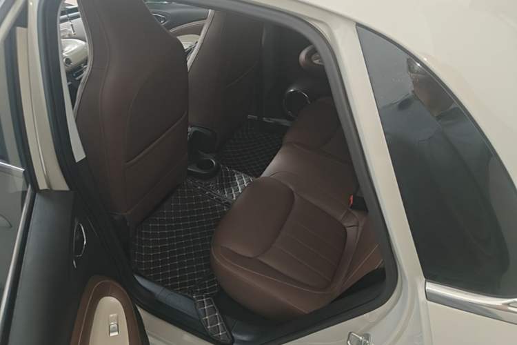 Used Wuling Bingo 2023 333km Enjoy+ Version Left Rear Seat