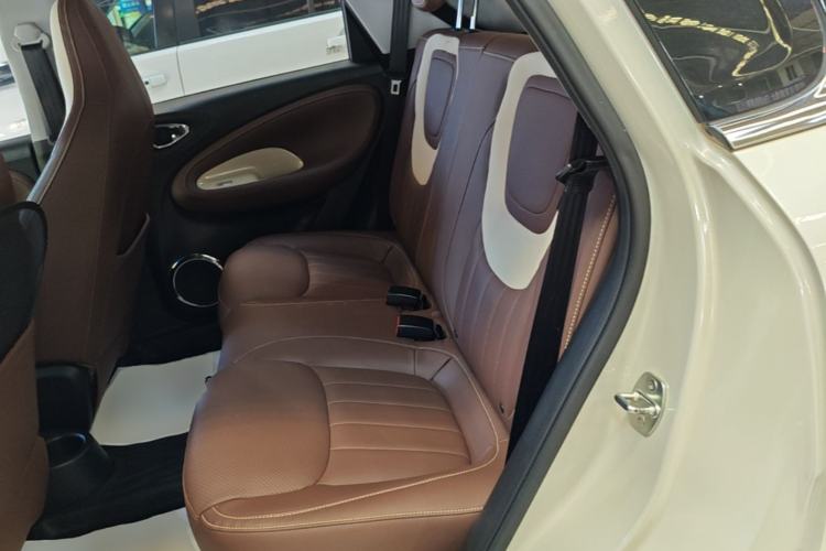 Used Wuling Bingo 2023 410 km Lingxi Deluxe Edition Left Rear Seat