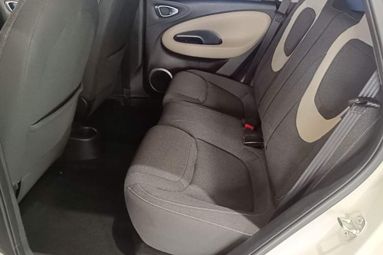 Used Wuling Bingo 2023 203km Light Edition Left Rear Seat
