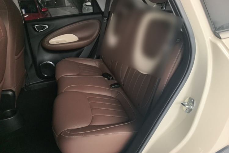 Used Wuling Bingo 2023 333 km Lingxi Connected+ Version Left Rear Seat