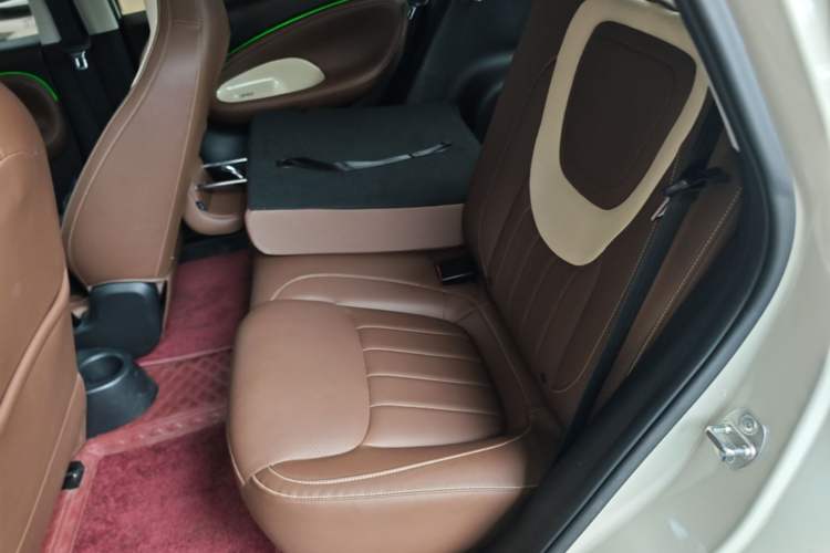 Used Wuling Bingo 2023 203km Comfort Edition Left Rear Seat