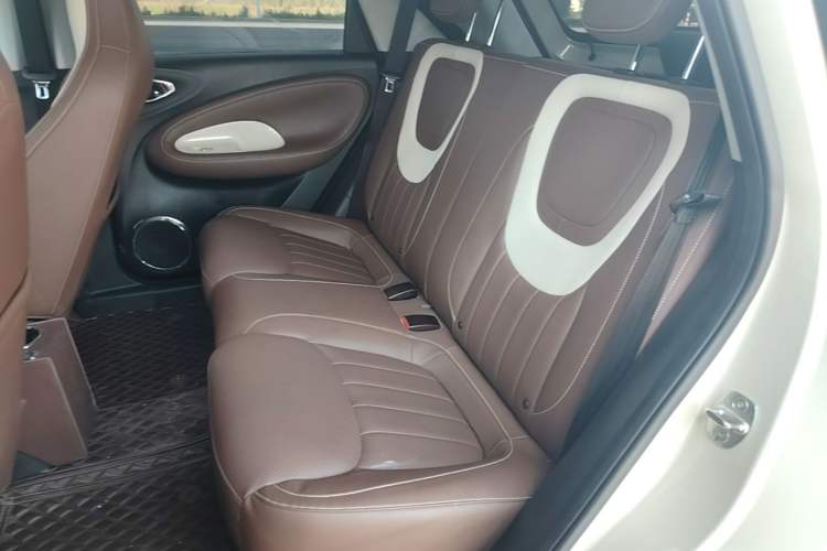 Used Wuling Bingo 2023 333 km Enjoyment Version Left Rear Seat