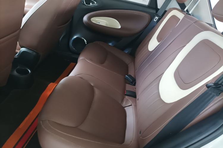 Used Wuling Bingo 2023 333 km Lingxi Connected Version Left Rear Seat