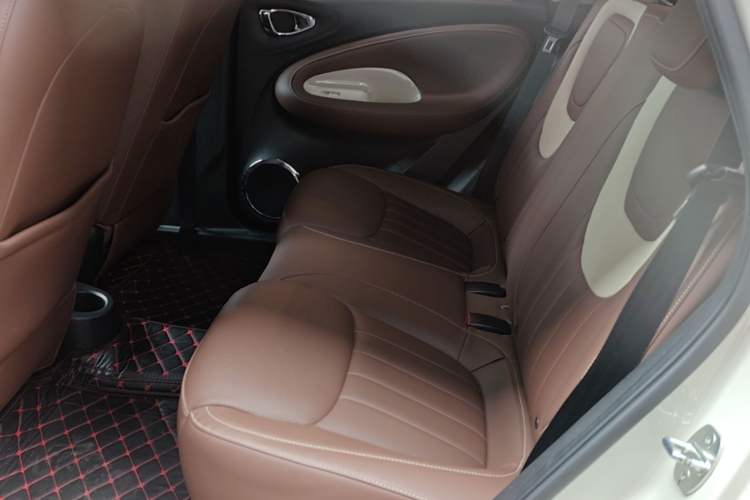 Used Wuling Bingo 2023 410 km Lingxi Deluxe Edition Left Rear Seat