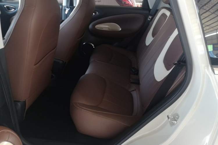 Used Wuling Bingo 2023 333 km Enjoyment Version Left Rear Seat