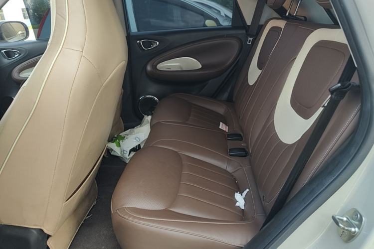 Used Wuling Bingo 2023 333 km Lingxi Connected+ Version Left Rear Seat