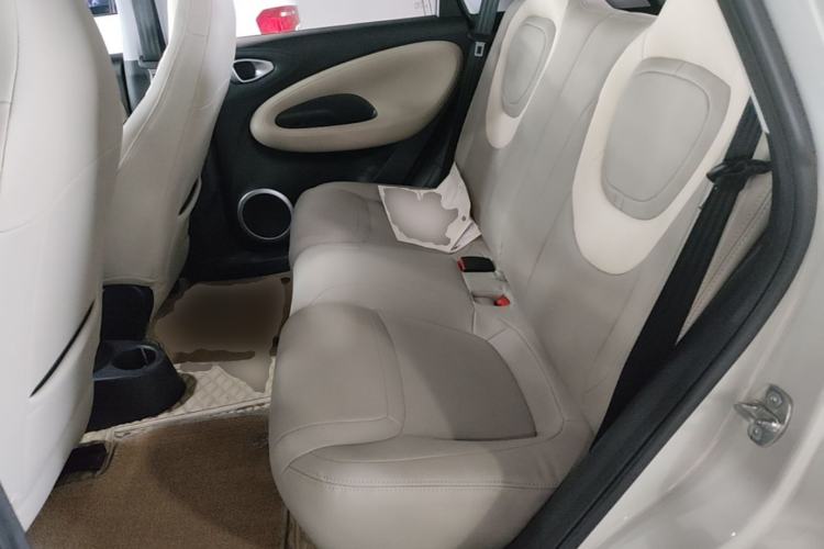 Used Wuling Bingo 2023 333 km Fast-Share Version Left Rear Seat