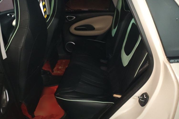 Used Wuling Bingo 2023 203km Light Edition Left Rear Seat