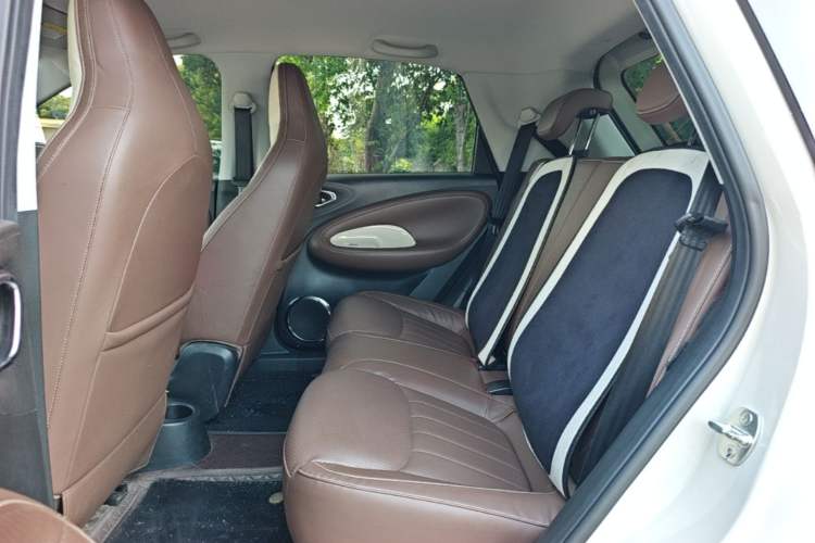 Used Wuling Bingo 2023 333 km Fast-Share Version Left Rear Seat
