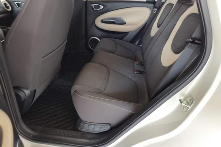 Used Wuling Bingo 2023 333 km Fast-Share Version Left Rear Seat