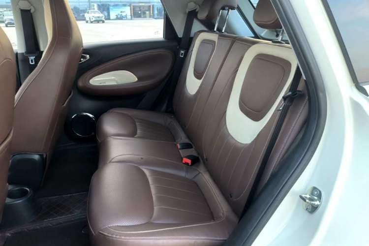 Used Wuling Bingo 2023 333 km Lingxi Connected+ Version Left Rear Seat