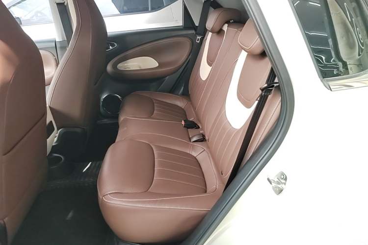 Used Wuling Bingo 2023 410 km Lingxi Deluxe Edition Left Rear Seat