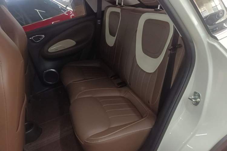 Used Wuling Bingo 2023 333 km Lingxi Connected Version Left Rear Seat