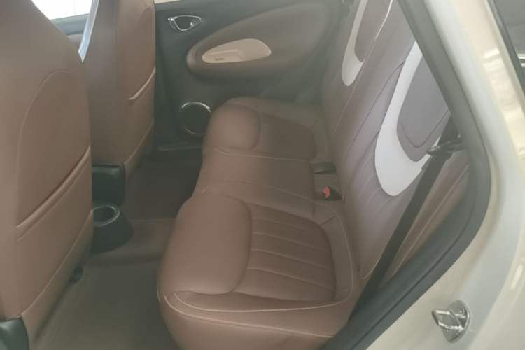 Used Wuling Bingo 2023 333 km Lingxi Connected+ Version Left Rear Seat