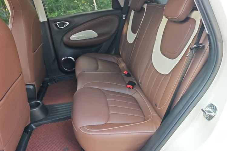 Used Wuling Bingo 2023 410 km Lingxi Deluxe Edition Left Rear Seat