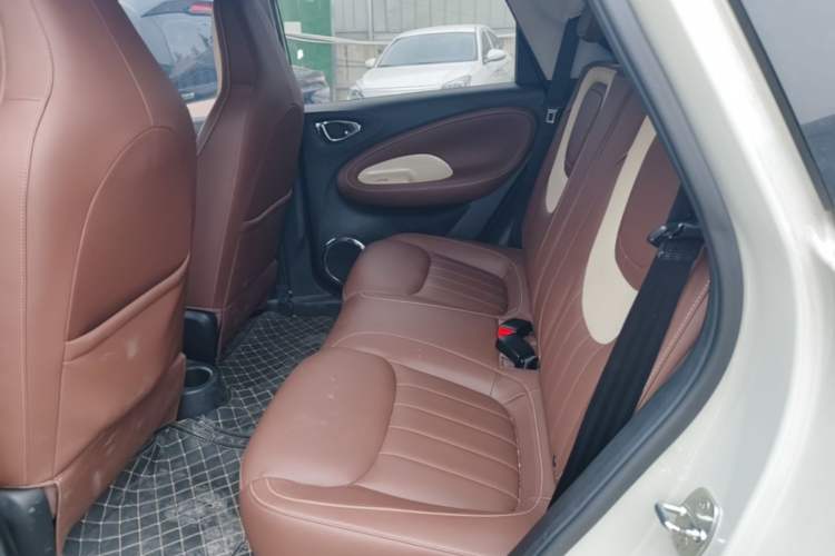 Used Wuling Bingo 2023 333 km Lingxi Connected+ Version Left Rear Seat
