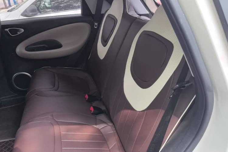 Used Wuling Bingo 2023 333 km Fast-Share Version Left Rear Seat