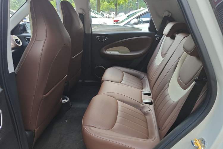 Used Wuling Bingo 2023 410 km Lingxi Deluxe Edition Left Rear Seat