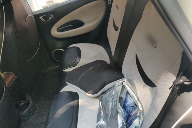 Used Wuling Bingo 2023 203km Light Edition Left Rear Seat