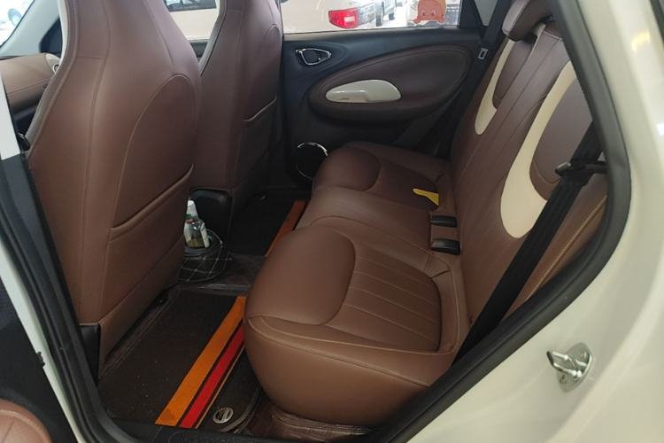 Used Wuling Bingo 2023 333 km Lingxi Connected Version Left Rear Seat