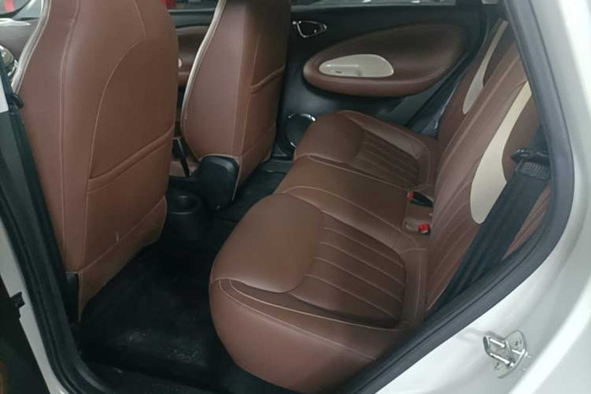 Used Wuling Bingo 2023 333 km Lingxi Connected Version Left Rear Seat