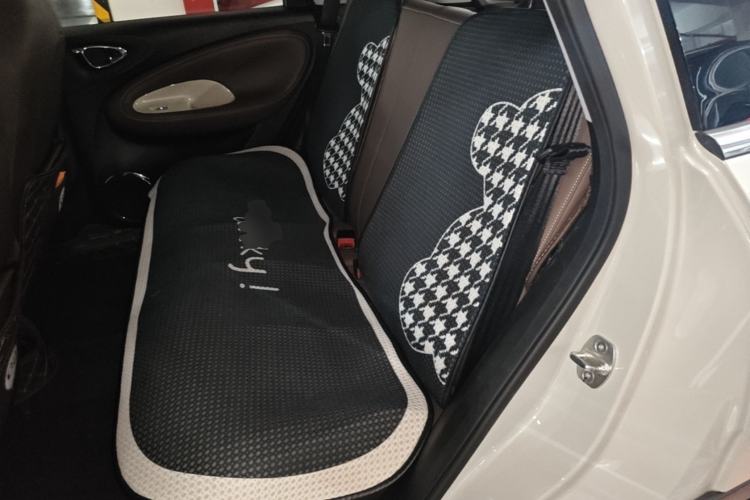 Used Wuling Bingo 2023 333 km Enjoyment Version Left Rear Seat