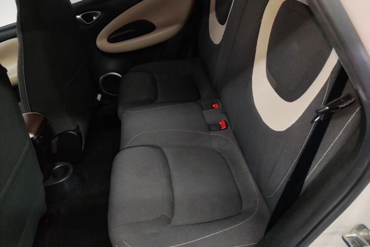 Used Wuling Bingo 2023 333 km Fast-Share Version Left Rear Seat