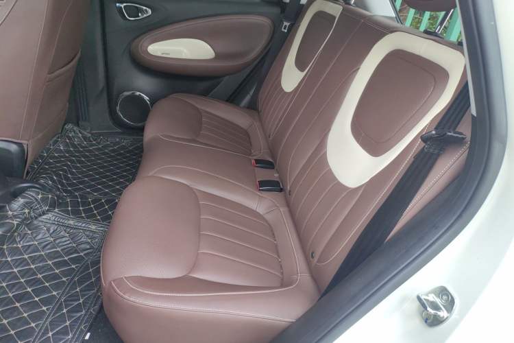 Used Wuling Bingo 2023 333 km Lingxi Connected+ Version Left Rear Seat