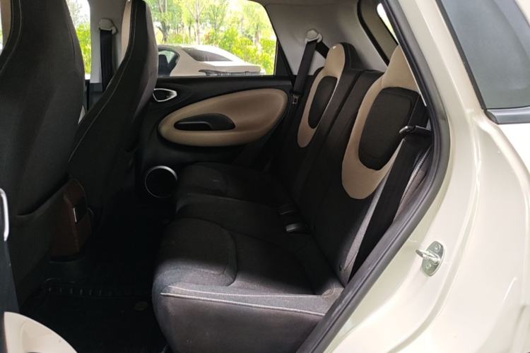 Used Wuling Bingo 2023 203km Light Edition Left Rear Seat