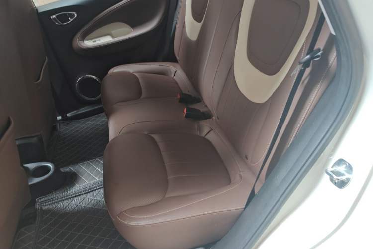 Used Wuling Bingo 2023 333 km Enjoyment Version Left Rear Seat