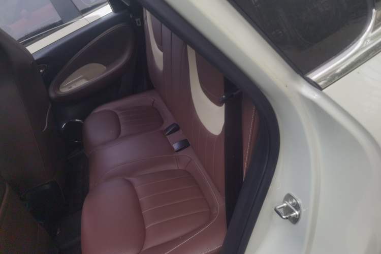 Used Wuling Bingo 2023 410 km Lingxi Deluxe Edition Left Rear Seat