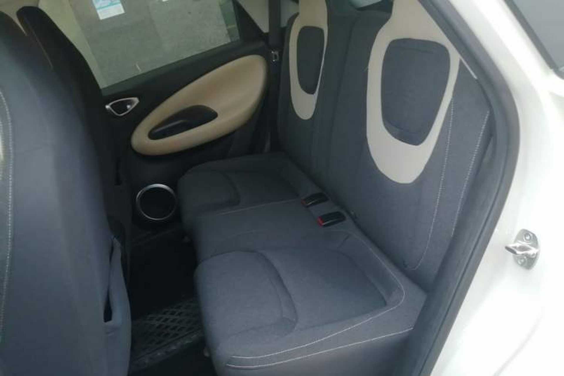 Used Wuling Bingo 2023 203km Light Edition Left Rear Seat