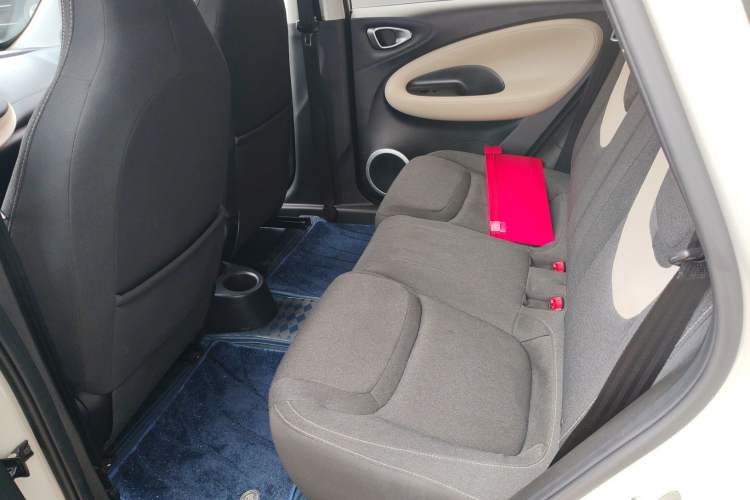 Used Wuling Bingo 2023 333 km Fast-Share Version Left Rear Seat