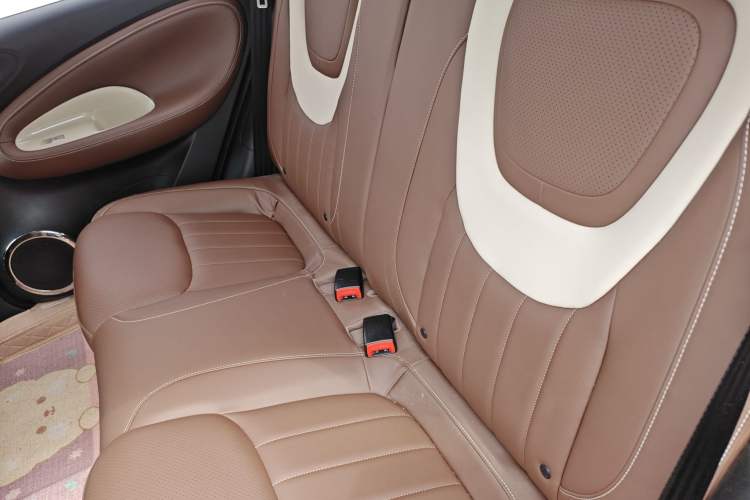 Used Wuling Bingo 2023 410 km Lingxi Deluxe Edition Left Rear Seat