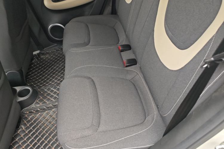 Used Wuling Bingo 2023 203km Light Edition Left Rear Seat