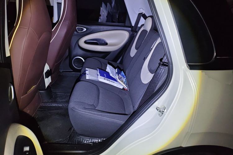 Used Wuling Bingo 2023 203km Light Edition Left Rear Seat
