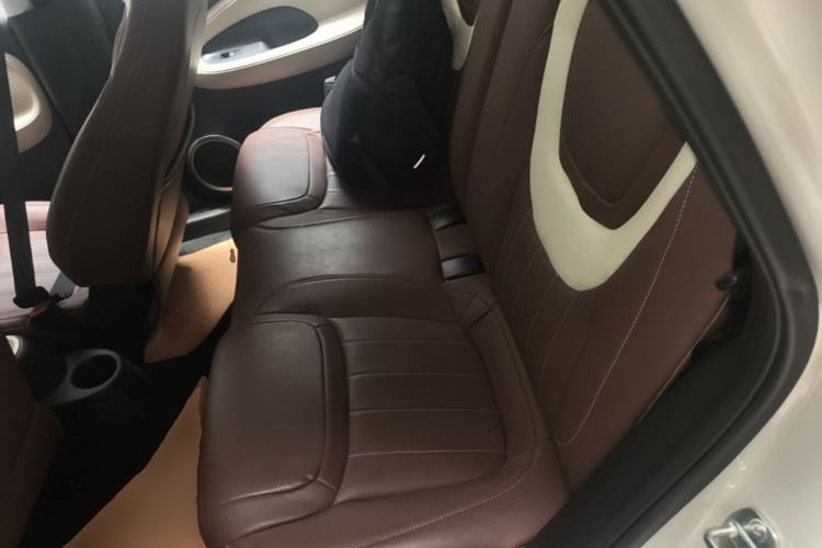 Used Wuling Bingo 2023 203km Light Edition Left Rear Seat