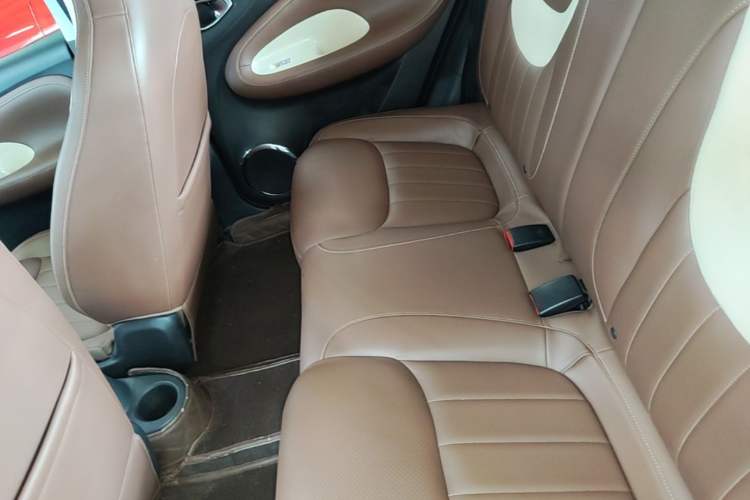 Used Wuling Bingo 2023 333 km Lingxi Connected+ Version Left Rear Seat