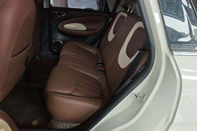Used Wuling Bingo 2023 333 km Enjoyment Version Left Rear Seat